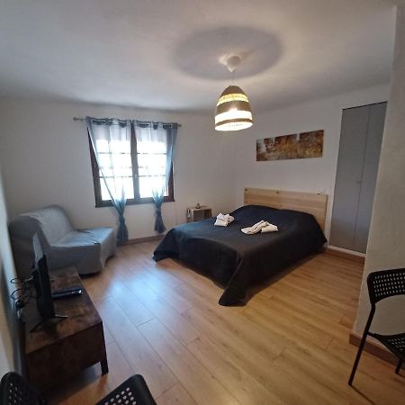 Le Grand Hotel Aups Bagian luar foto