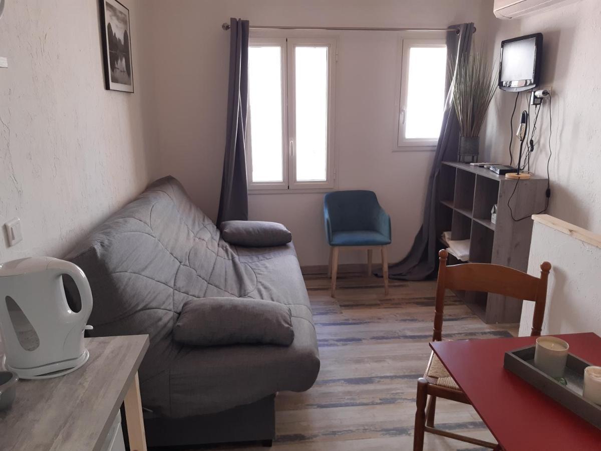Le Grand Hotel Aups Bagian luar foto