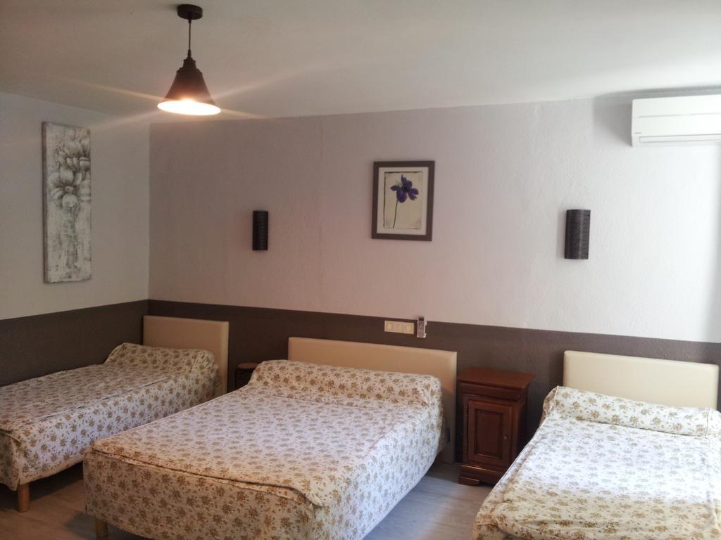 Le Grand Hotel Aups Bagian luar foto